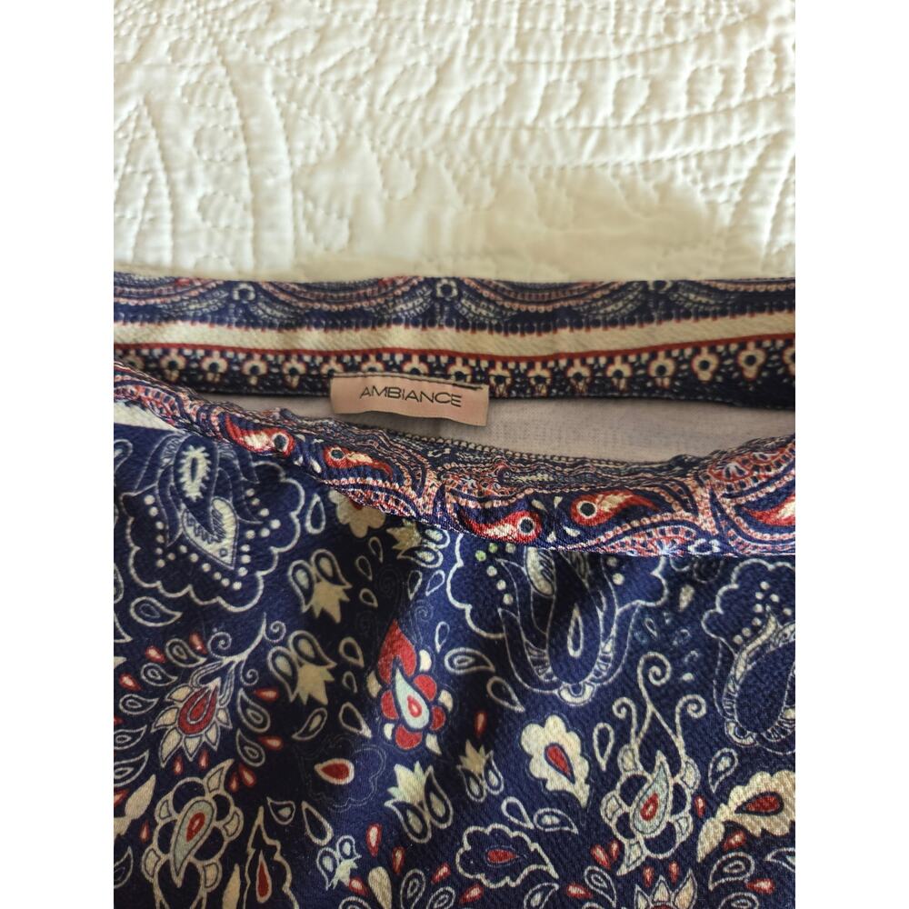 Ambiance stretch penci skirt with Persian rug look design Size M
